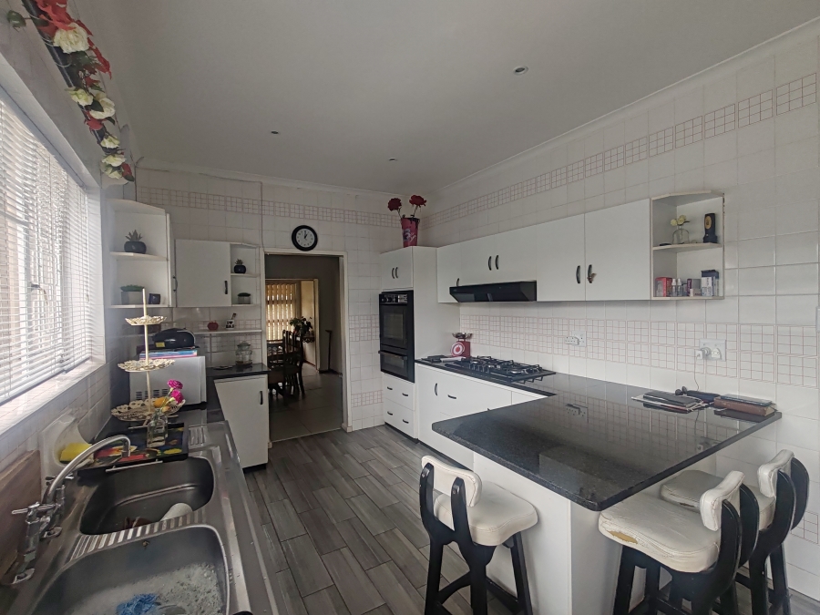 4 Bedroom Property for Sale in Vanes Estate Eastern Cape